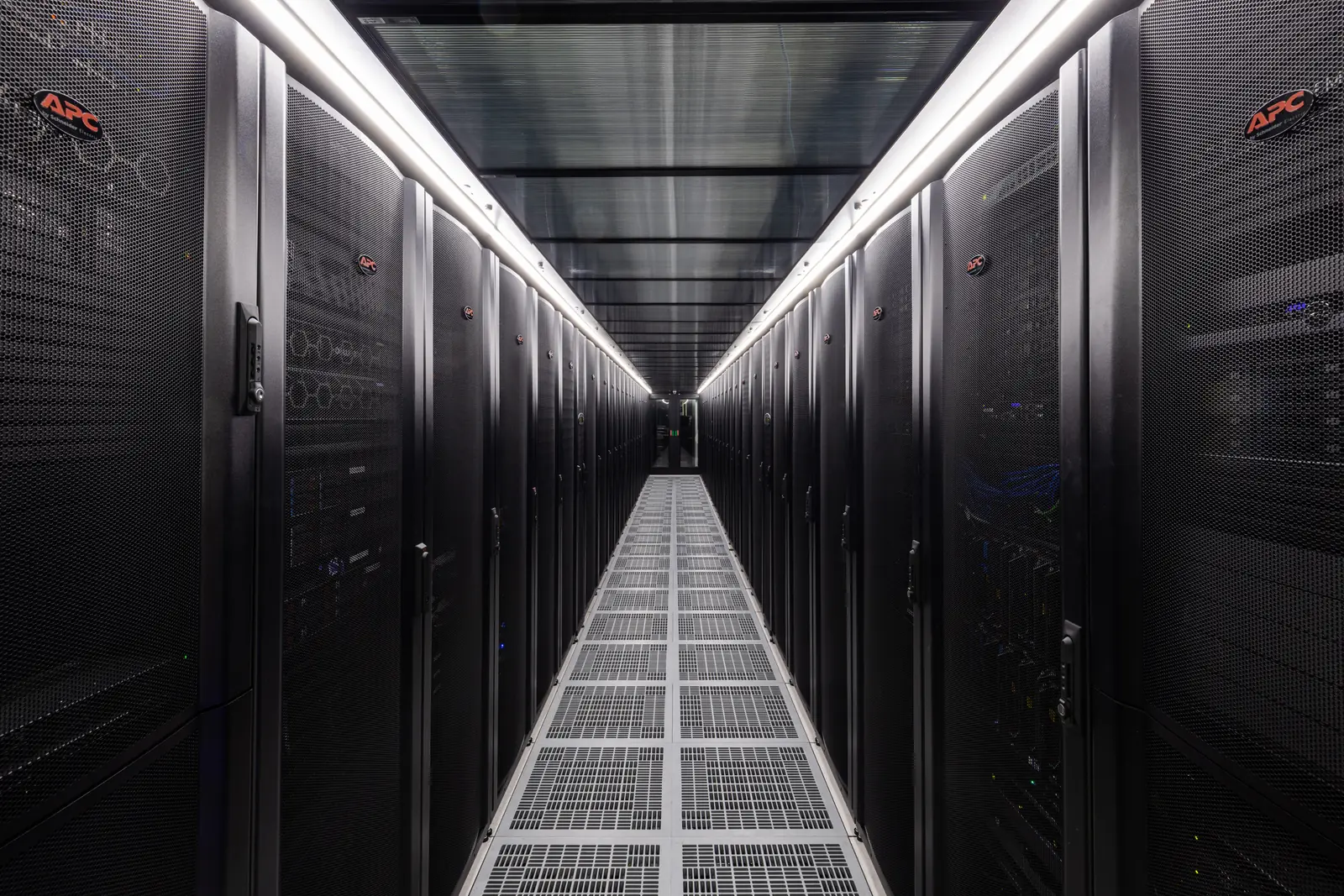 DC2SCALE datacentre in Vélizy, view 1
